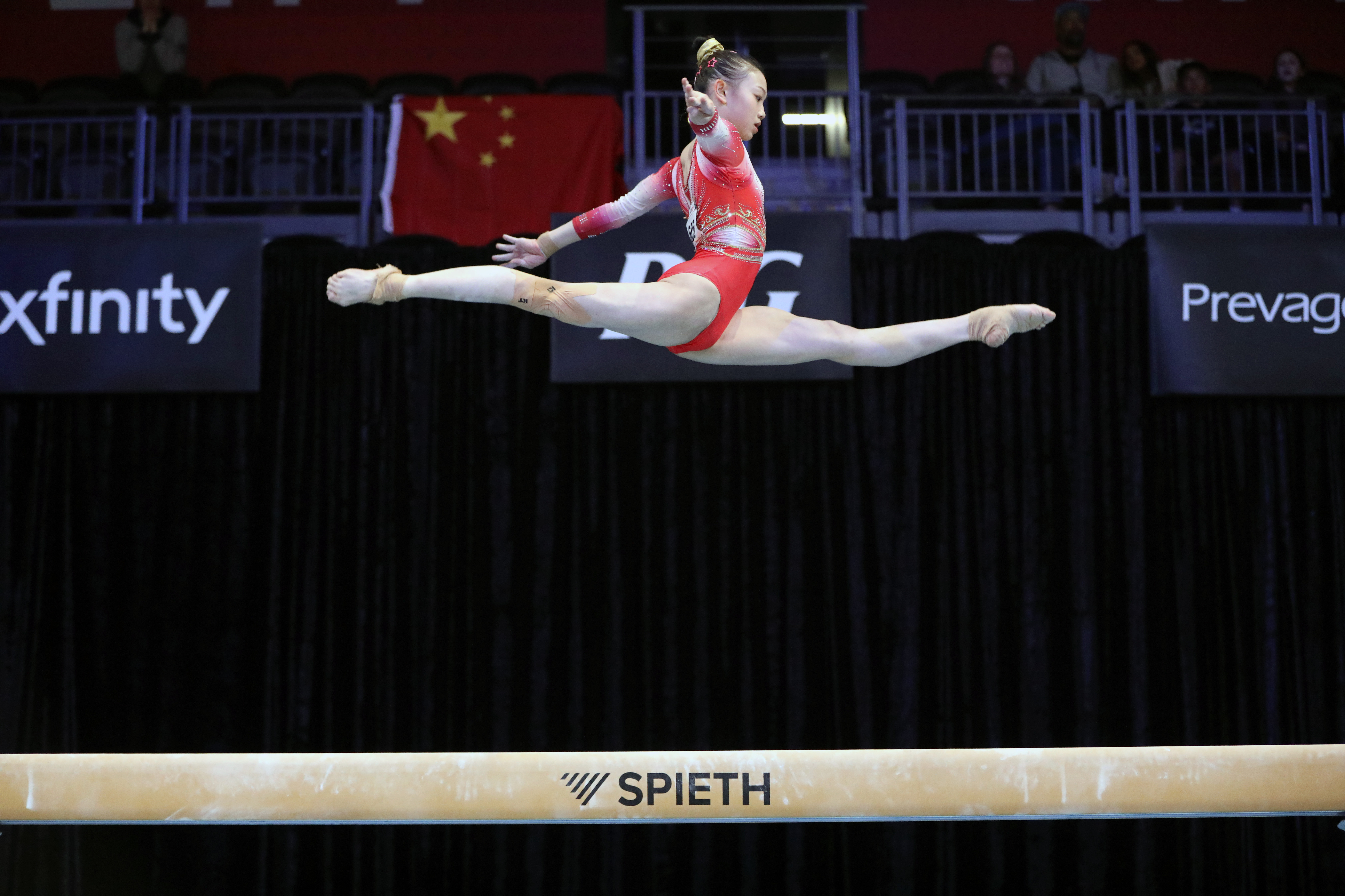 (体育)(4)体操——美国杯混合团体赛:中国队夺冠XxjpseC000244_20260308_PEPFN0A001.JPG